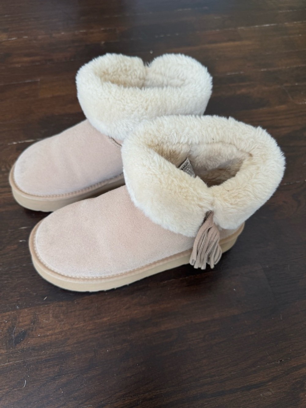 Lamo tan ugg boots with platform